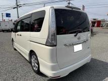 2013 Nissan Serena