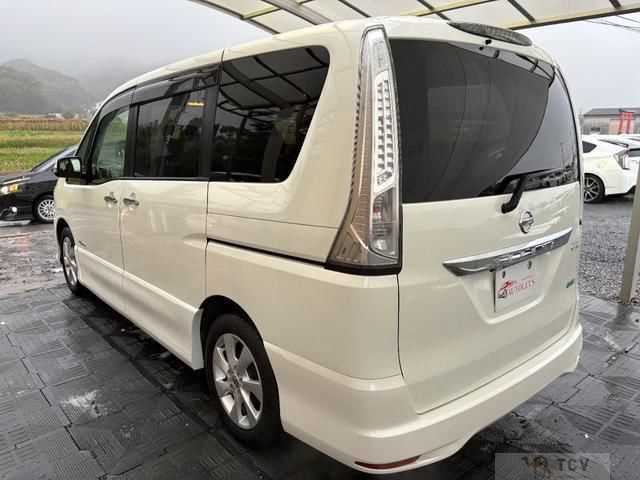 2012 Nissan Serena