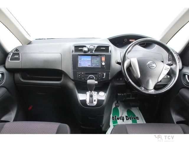 2013 Nissan Serena