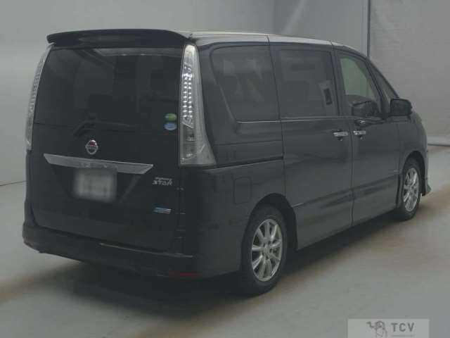 2013 Nissan Serena