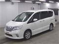 2013 Nissan Serena