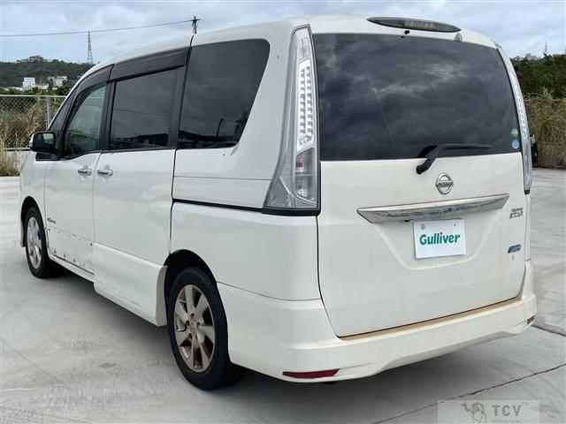 2013 Nissan Serena