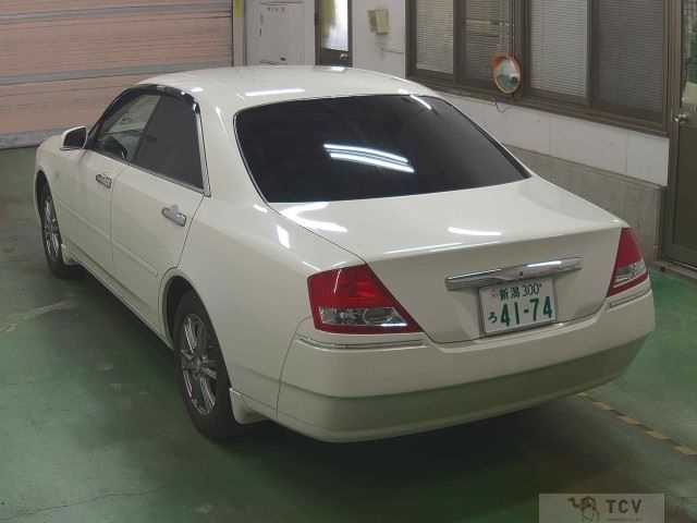 2004 Nissan Cedric