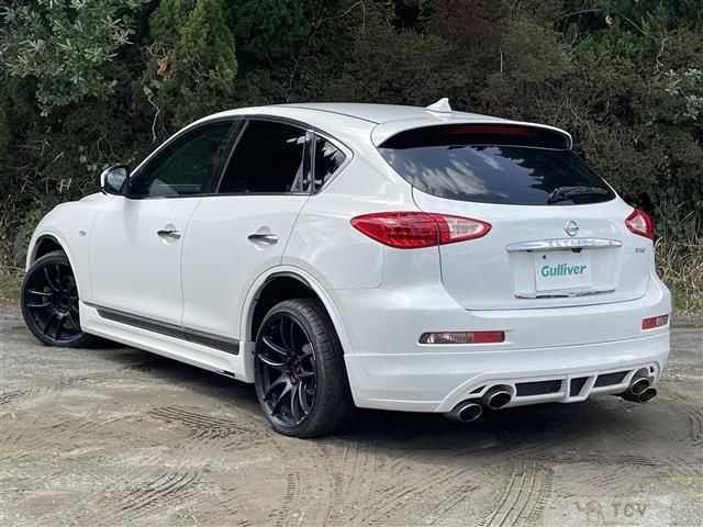 2009 Nissan SKYLINE CROSSOVER