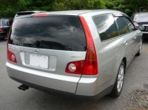 2001 Nissan Stagea