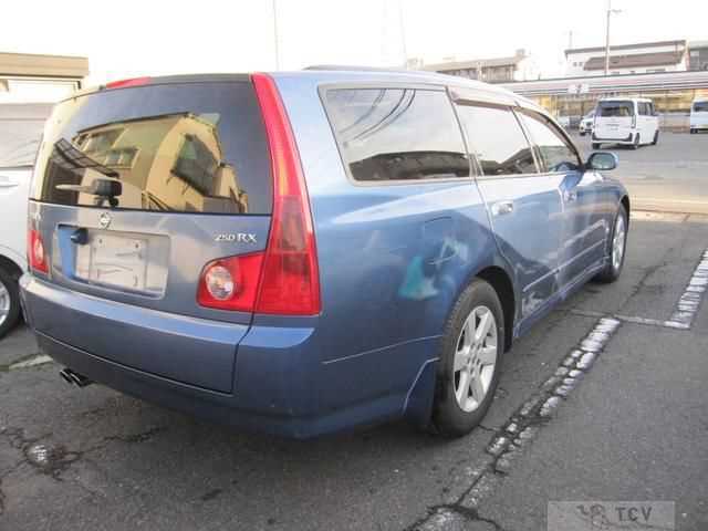 2005 Nissan Stagea