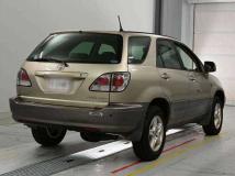2001 Toyota Harrier
