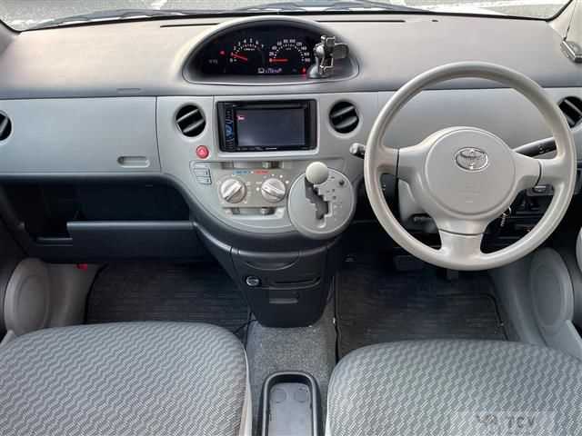 2009 Toyota Sienta