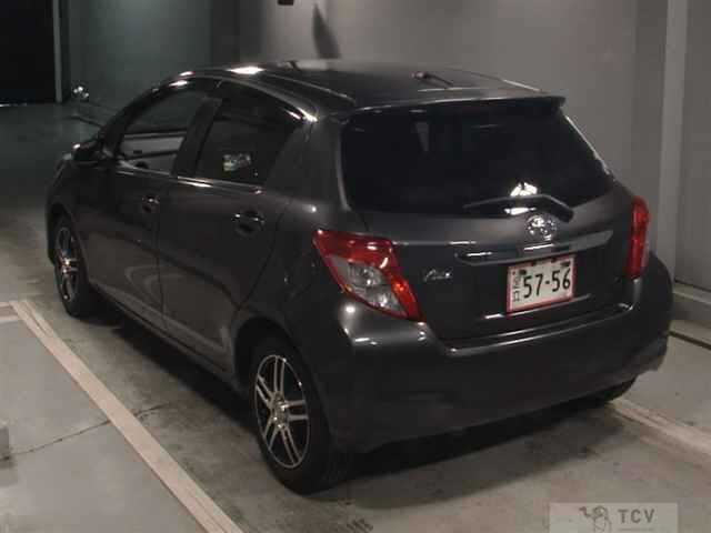 2011 Toyota Vitz