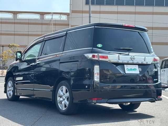2011 Nissan Elgrand