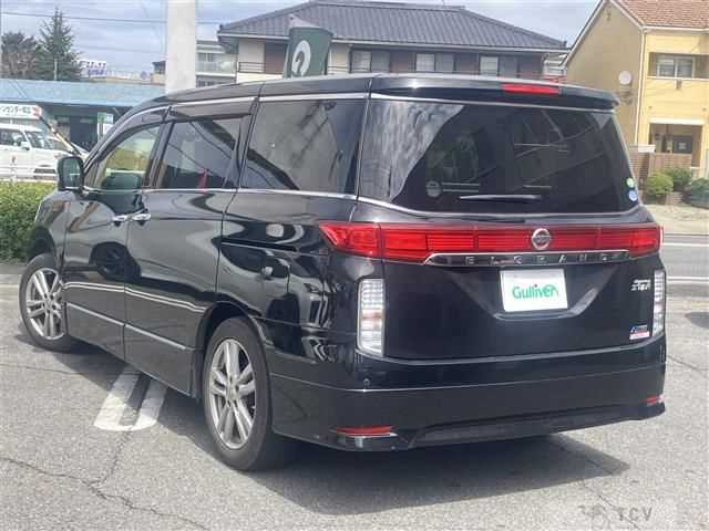 2011 Nissan Elgrand