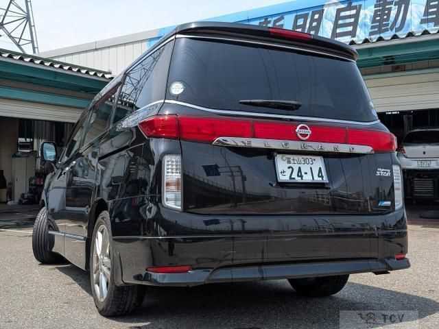 2011 Nissan Elgrand
