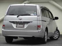 2013 Toyota Isis
