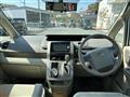 2009 Toyota Noah