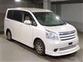 2008 Toyota Noah