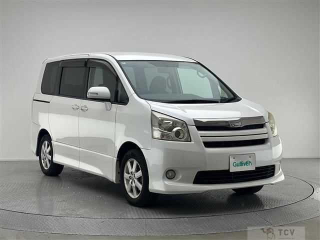 2008 Toyota Noah