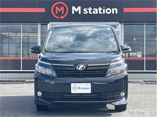 2015 Toyota Voxy