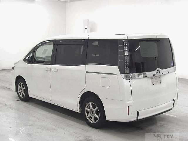 2017 Toyota Voxy