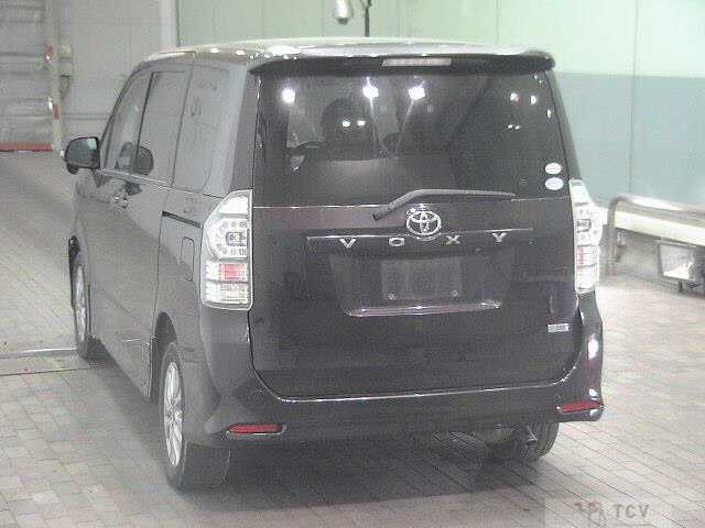 2011 Toyota Voxy