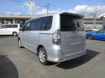 2007 Toyota Voxy