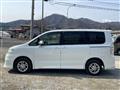 2010 Toyota Noah