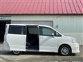 2010 Toyota Noah