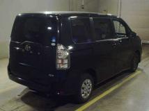 2013 Toyota Voxy