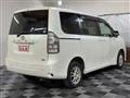 2011 Toyota Voxy