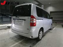 2012 Toyota Noah