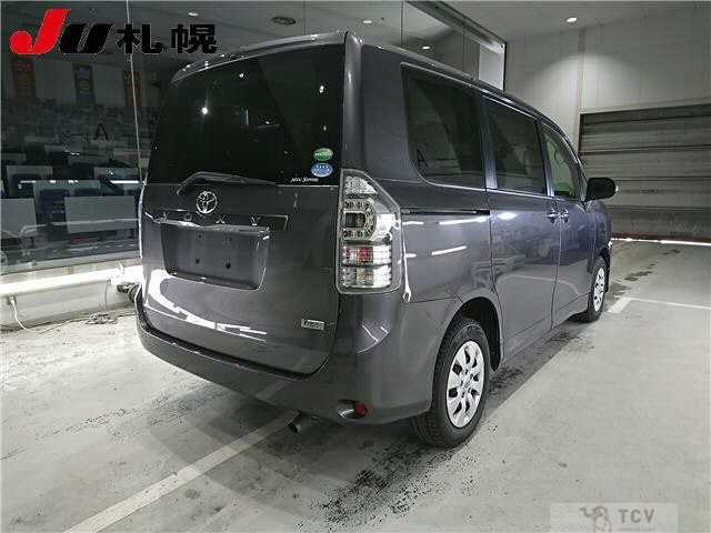 2014 Toyota Voxy