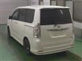 2009 Toyota Voxy