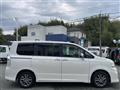 2012 Toyota Voxy