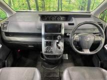 2013 Toyota Voxy