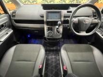 2013 Toyota Voxy