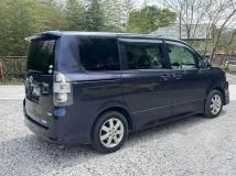 2009 Toyota Voxy