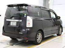 2012 Toyota Voxy