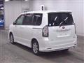 2008 Toyota Voxy