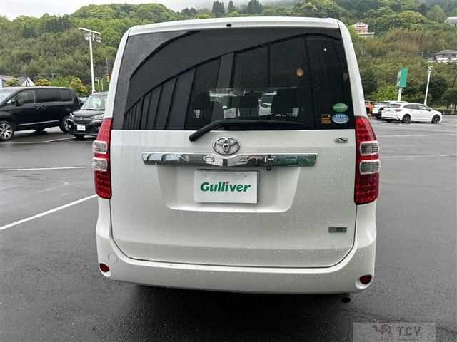 2013 Toyota Noah