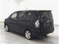 2007 Toyota Voxy