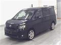 2007 Toyota Voxy