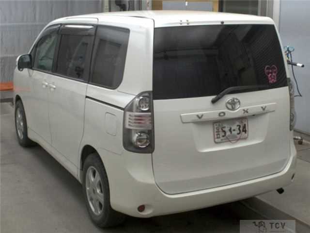 2009 Toyota Voxy