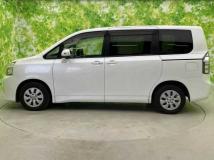 2011 Toyota Voxy