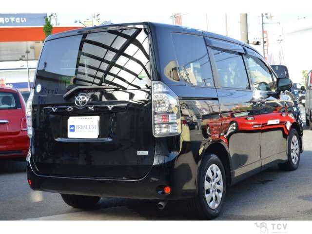 2013 Toyota Voxy