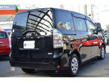 2013 Toyota Voxy