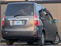 2010 Toyota Noah