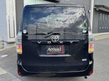 2013 Toyota Voxy