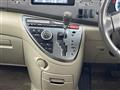 2009 Toyota Isis