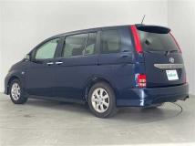 2009 Toyota Isis
