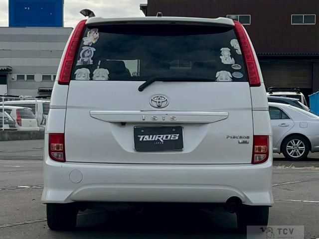 2010 Toyota Isis