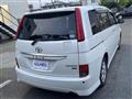 2010 Toyota Isis